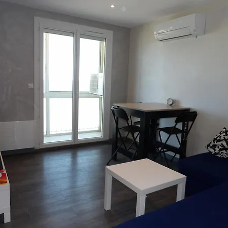 Apartment Moderne Et Lumineux Face A La Mer,