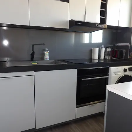 Apartment Moderne Et Lumineux Face A La Mer, *