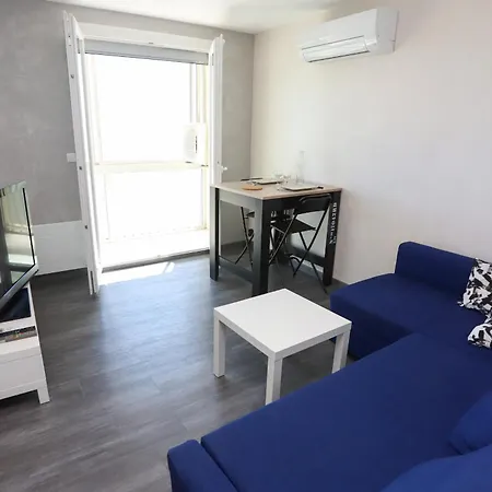Moderne Et Lumineux Face A La Mer, Apartment *