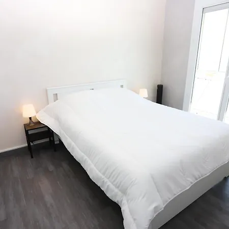 Moderne Et Lumineux Face A La Mer, Apartment Saint-Cyprien (Pyrenees-Orientales)