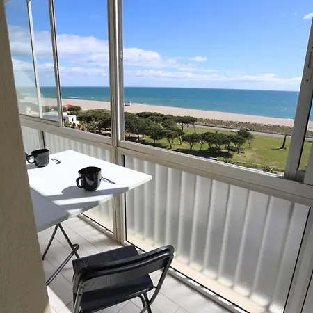 Apartment Moderne Et Lumineux Face A La Mer, *